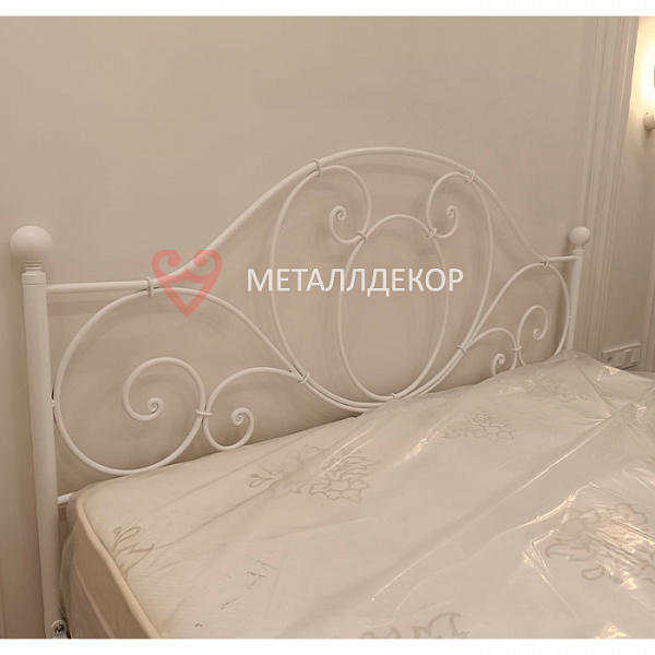 Кованая кровать Хелена (белая)