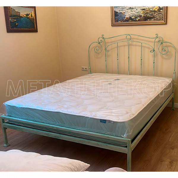 Кованая кровать Мария 90