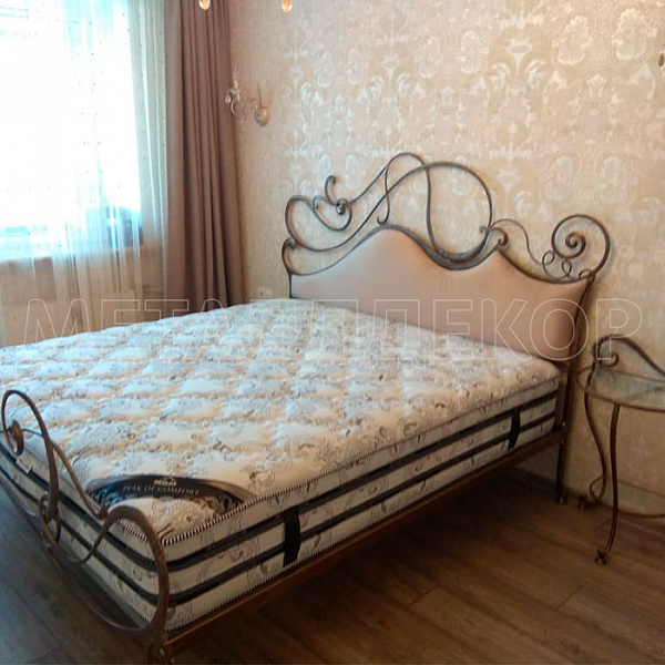  Кованая кровать Голден 160