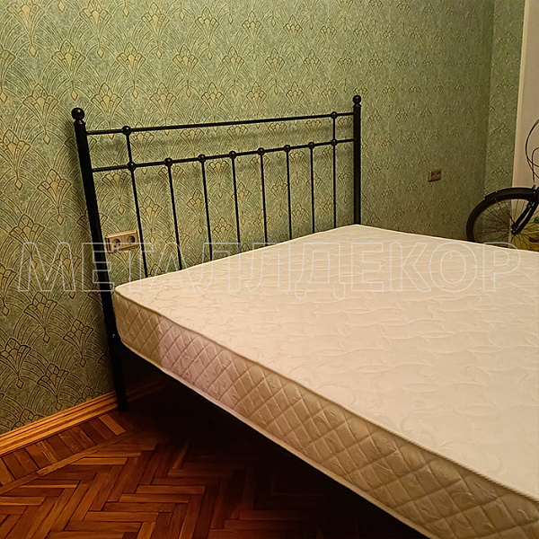 Кованая кровать Шара