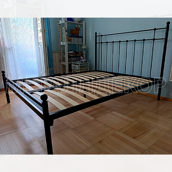 Кованая кровать Шара
