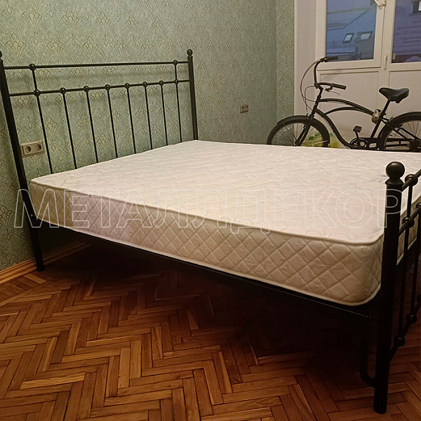 Кованая кровать Шара