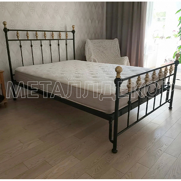 Кованая кровать Орнелла