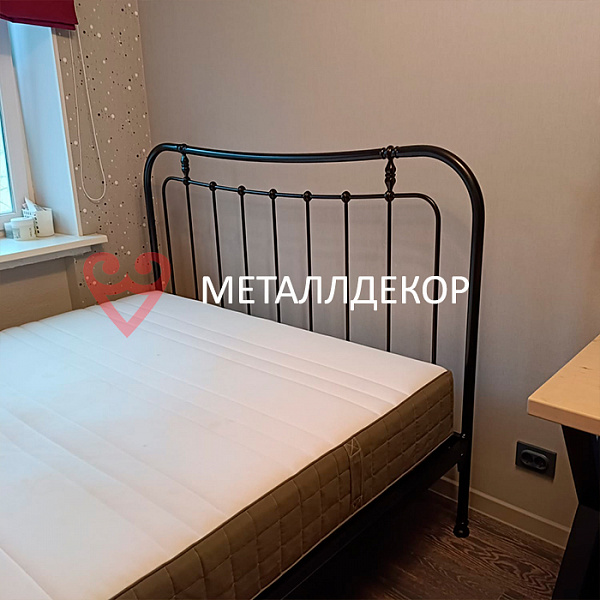 Кованая кровать металлическая в стиле Лофт Мальта (белая)