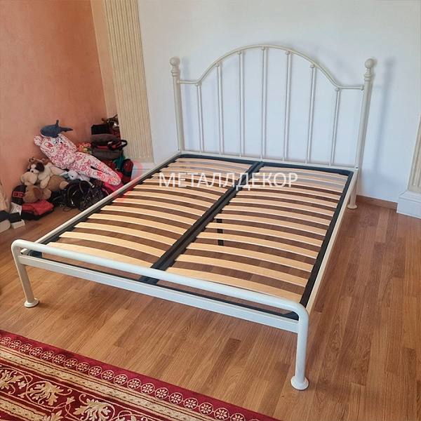 Кованая кровать Лофт Мсида Белая