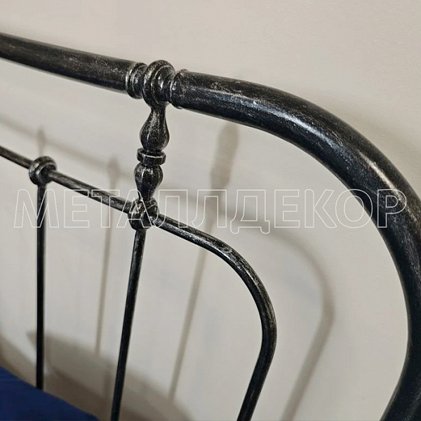 Кровать Мальта140х200 (в наличии с двумя спинками и крюками)