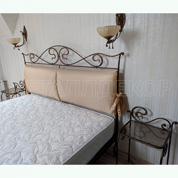  Кованая кровать Милана с коробом 160