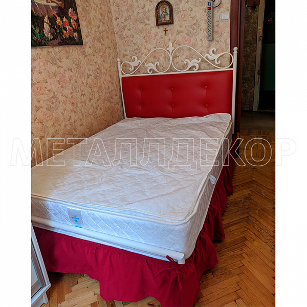 Кованая кровать с мягким изголовьем Марго New белая